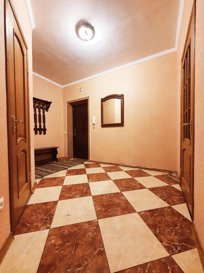 однокімнатна біля автостанції, вулиця зацепи Apartment *