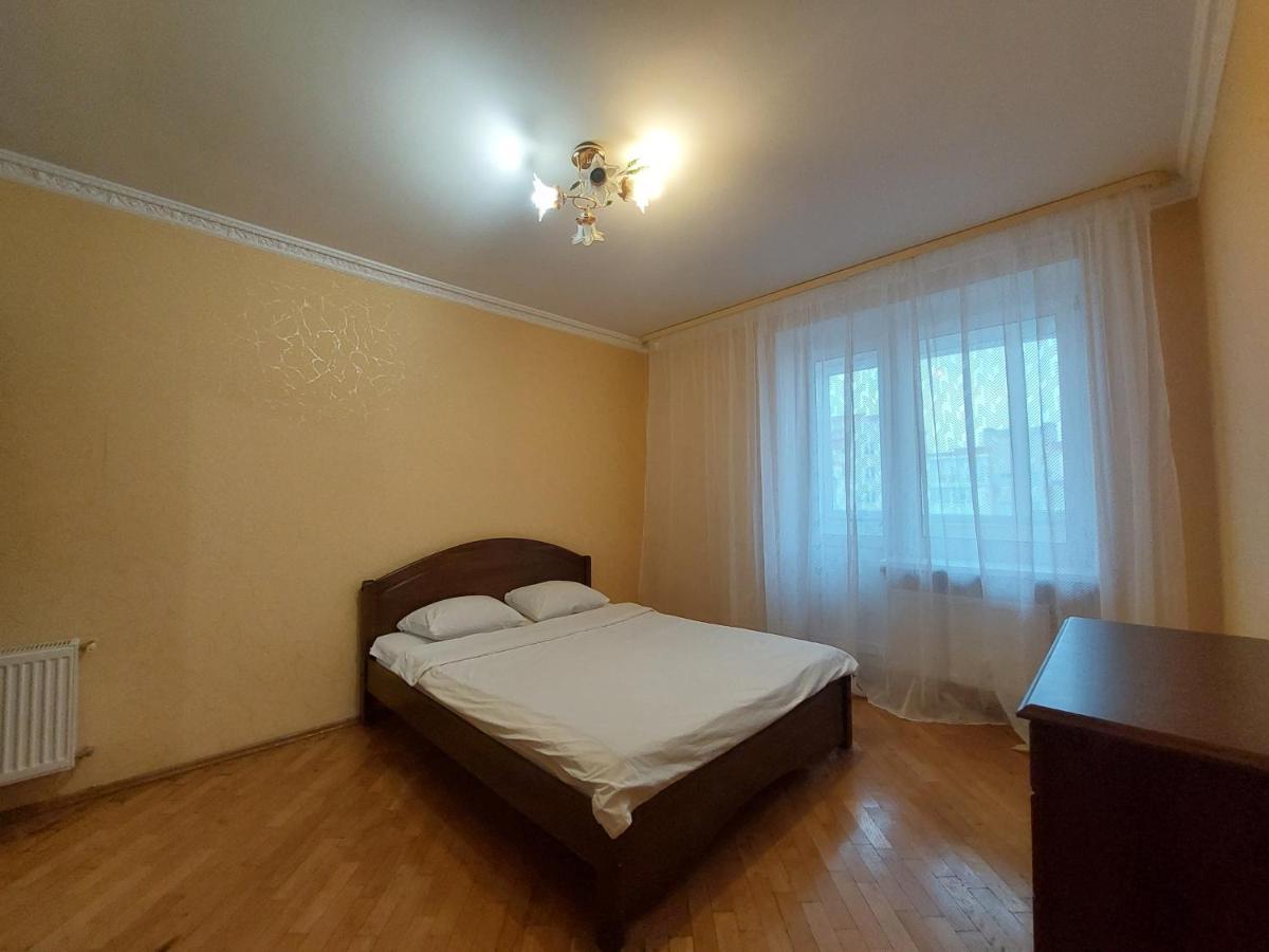 однокімнатна біля автостанції, вулиця зацепи Apartment Lutsk
