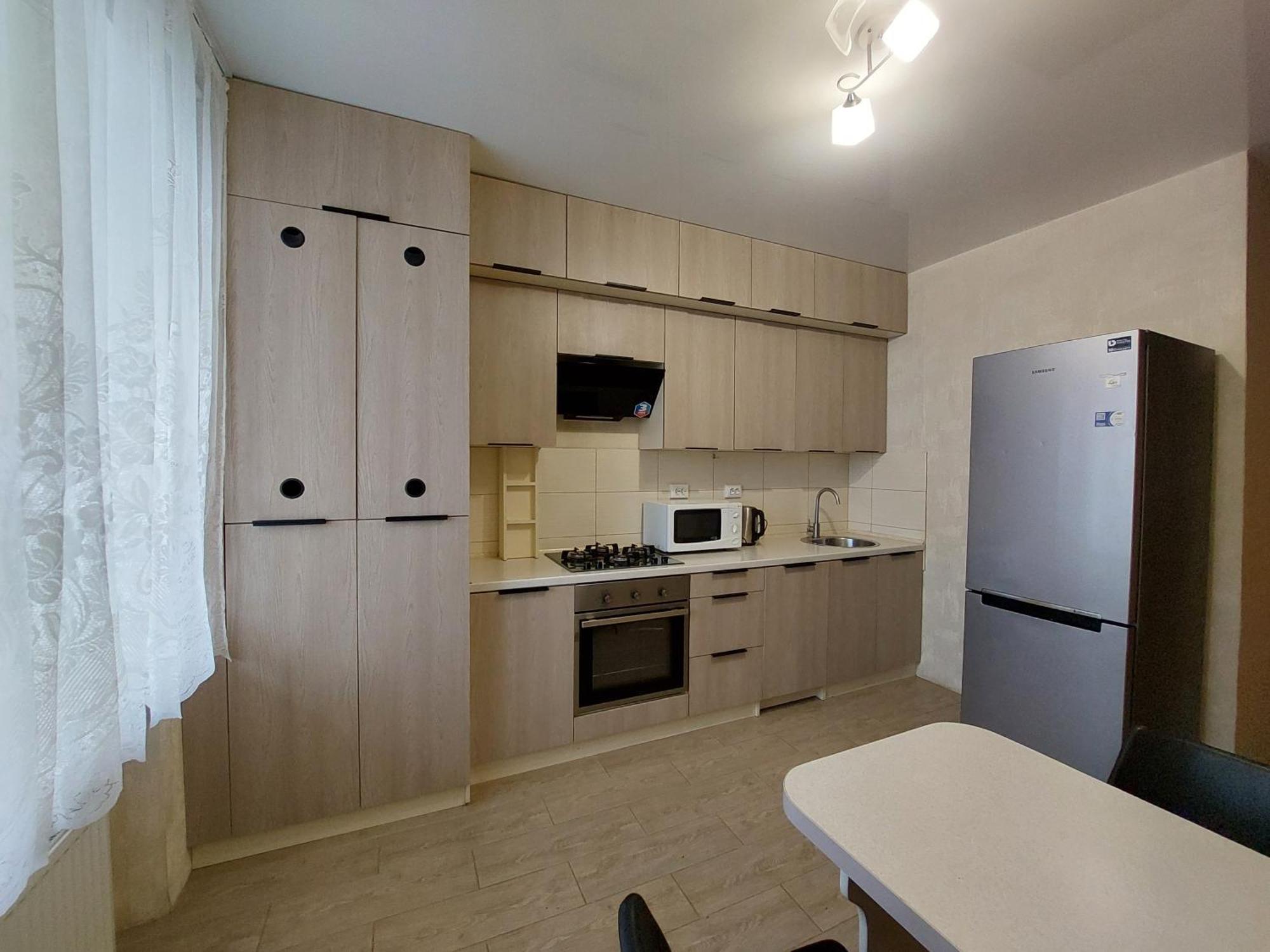 Apartment однокімнатна біля автостанції, вулиця зацепи