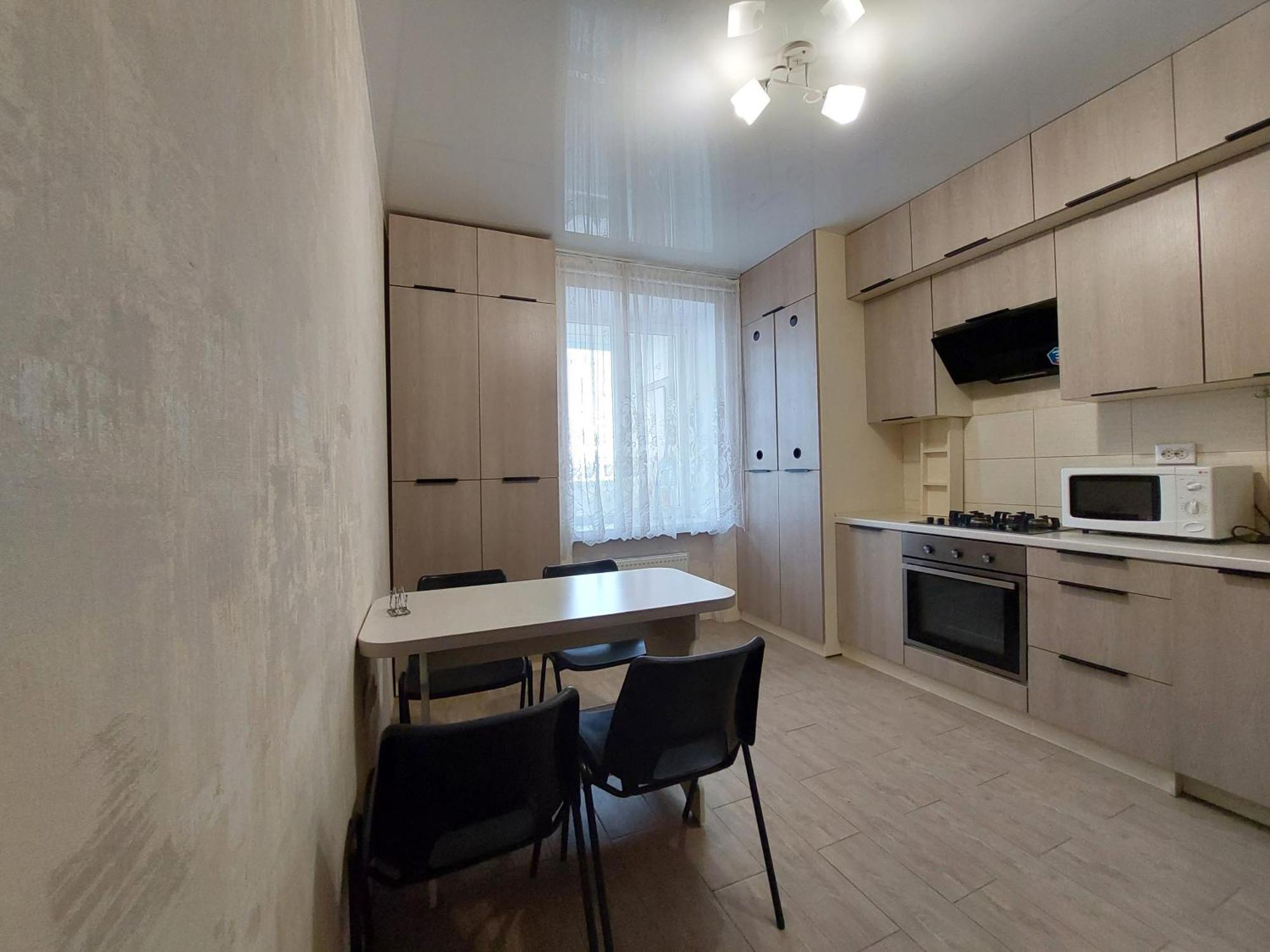 однокімнатна біля автостанції, вулиця зацепи Apartment *